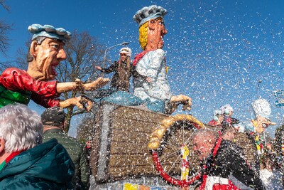 De ene werkt er maanden aan en de ander tikt meer dan duizend euro neer: drie praalwagens uitgelicht