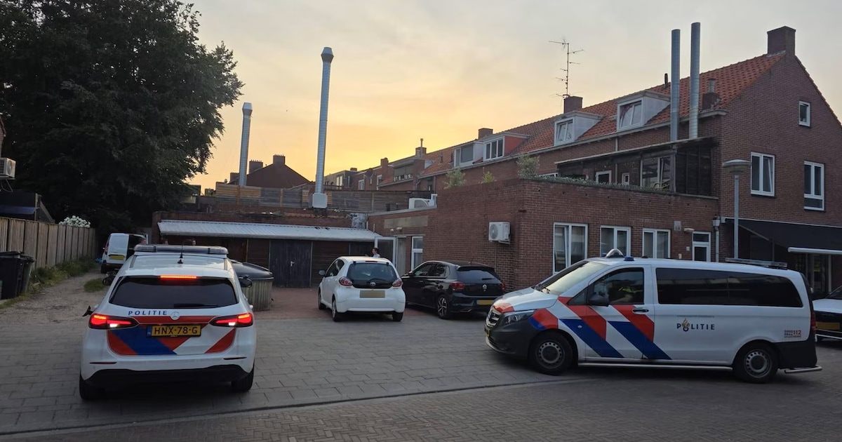 Overvallers met maskers slaan toe bij snackbar in Venlo, politie zoekt getuigen