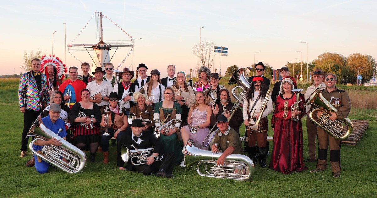 Brassband Kunst & Vriendschap Meeuwen viert 125-jarig bestaan met concert in Woudrichem