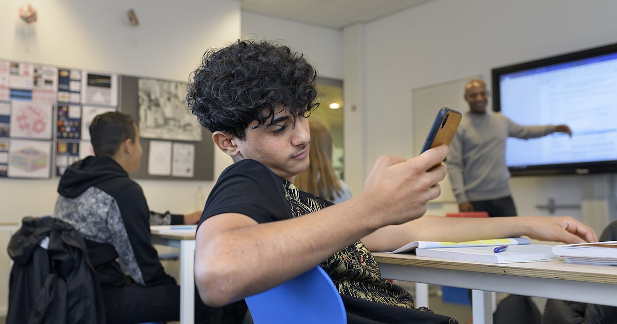 School blokkeert sociale media in strijd tegen online pesten: ‘Kan mijn ouders niet bereiken’