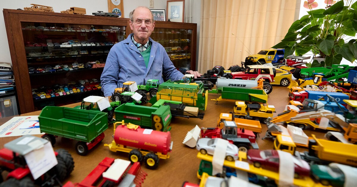 Theo Kools uit Oirschot wist de gevonden verzameling miniatuurauto’s ...