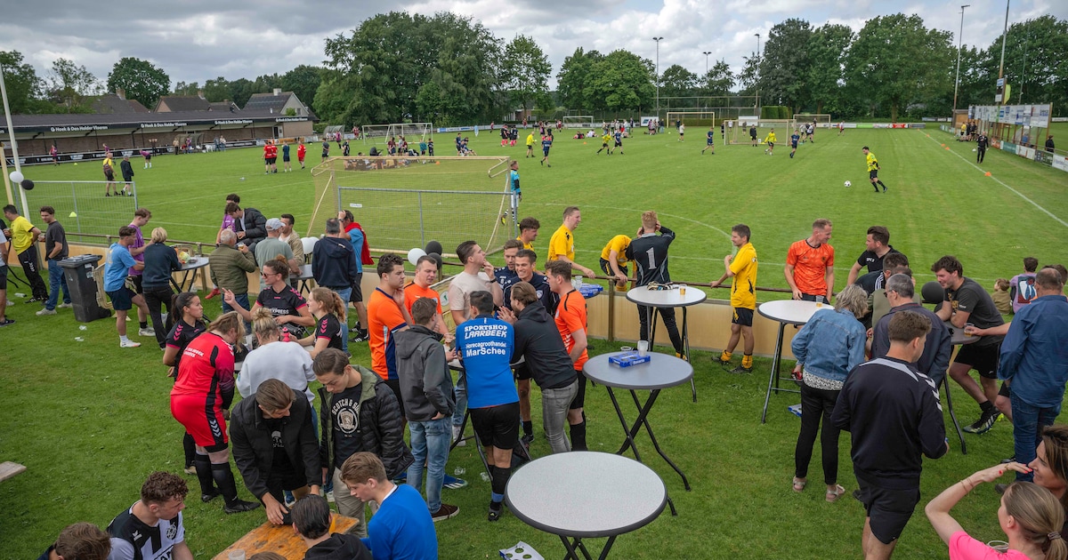 ‘Toen de 10-0 viel, rende hij naakt het veld over’: SPV Vlierden maakte in 75 jaar van alles mee