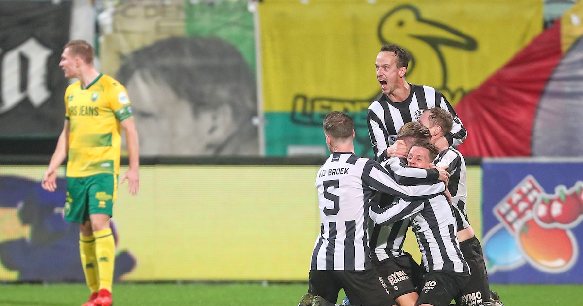 LIVE | Gemert, Mierlo-Hout en UNA willen volgende ronde halen op volle bekeravond