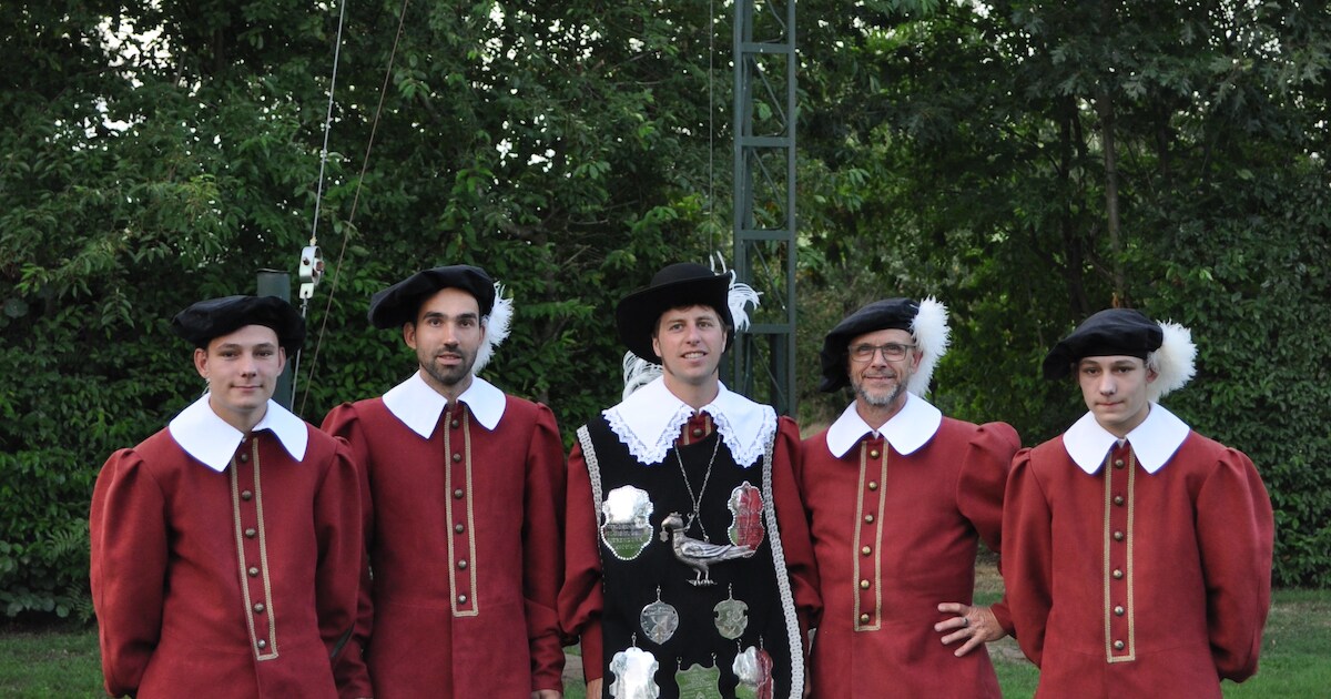 Jubilerend Sint Jansgilde in Soerendonk springlevend