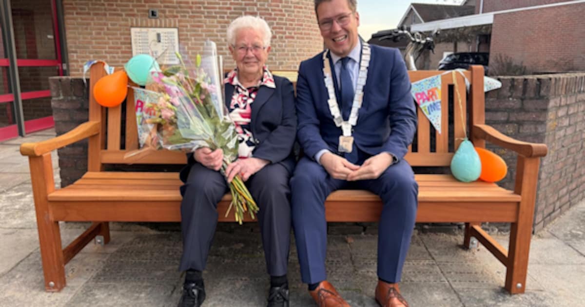 Mevrouw Hermans-Dorssers uit Helden viert 100ste verjaardag