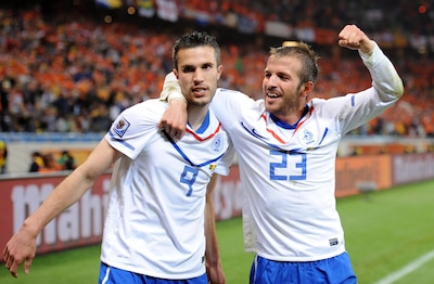 Van der Vaart en Sneijder steunen ontslagen Van Pe
