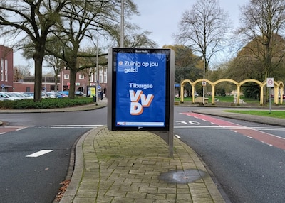 VVD Tilburg valt op door spelfout op verkiezingsposters