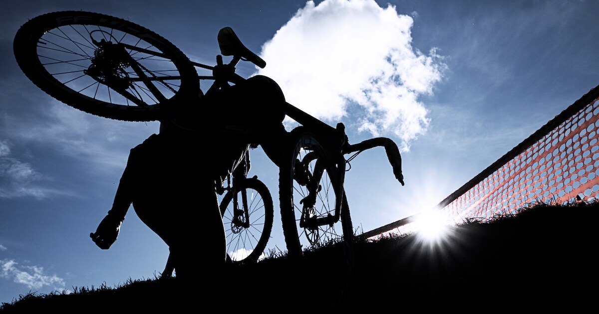 Markante koppen, modder en passie op fotoexpo in Sterksel over veldrijden