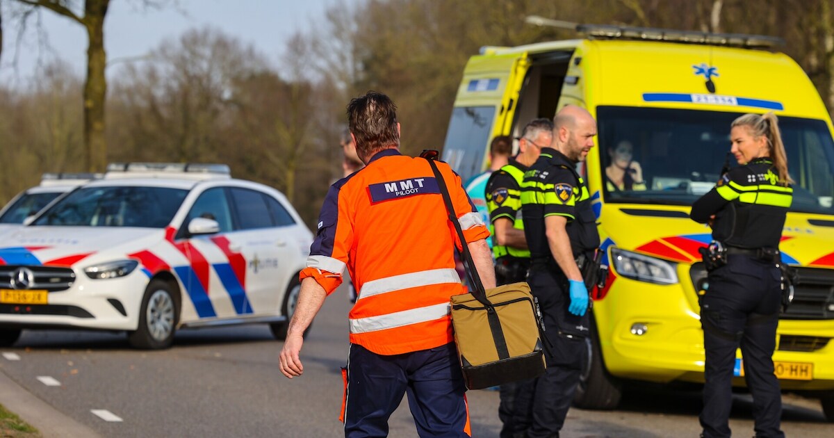 Ongeval met letsel op Heesterseweg in Geffen, traumaheli gealarmeerd