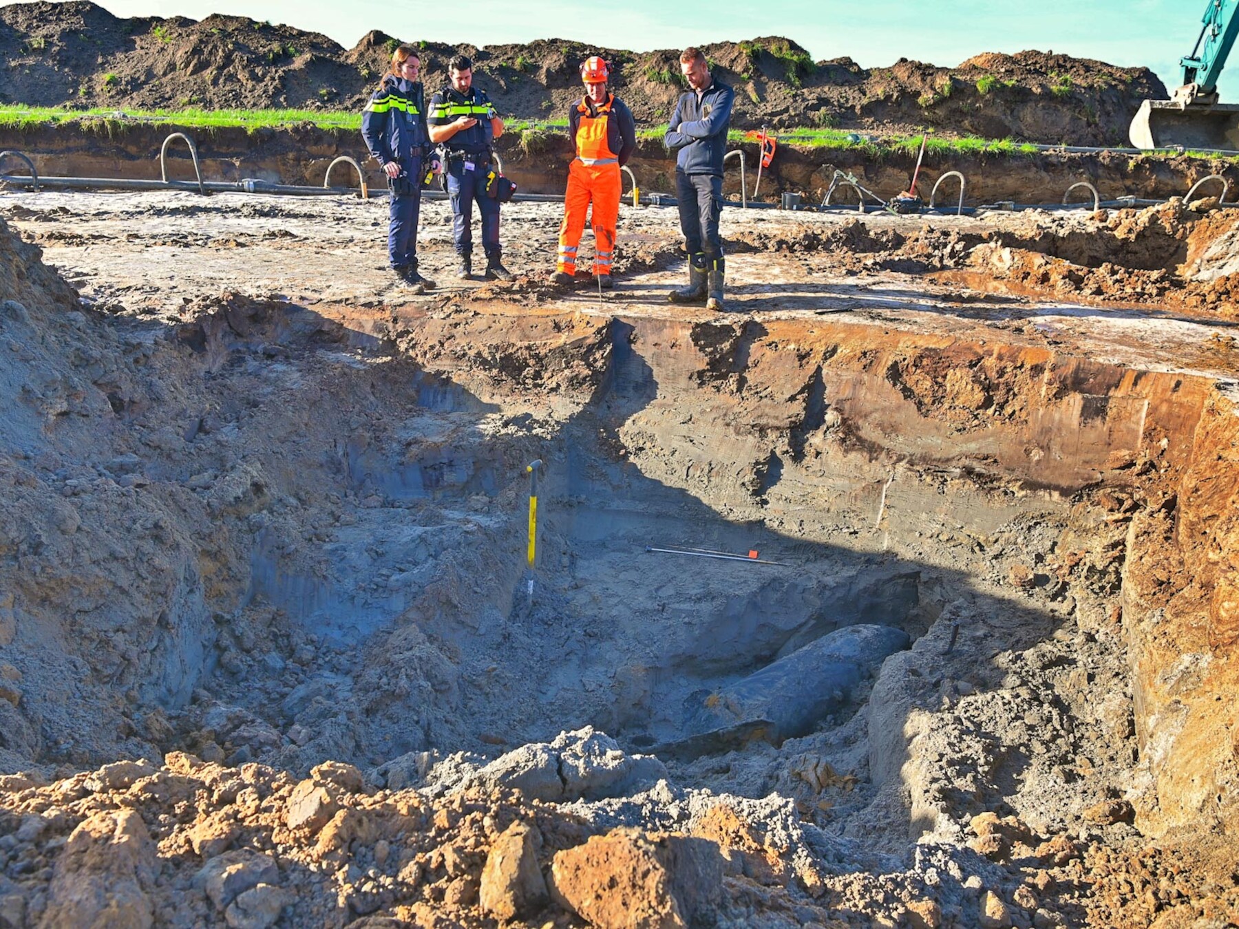 Explosieven van 500 kilo uit de Tweede Wereldoorlog ontdekt op oud Duits oefenveld in Knegsel, opruimen kan maanden duren