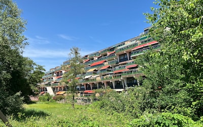 Bewoners terrasflats Geldrop blij na megarenovatie; binnen werd het soms 40 graden