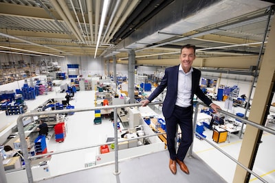Goedkopere Maleisische handjes voor Eindhovense hightech; VHE start gezamenlijk bedrijf met partner