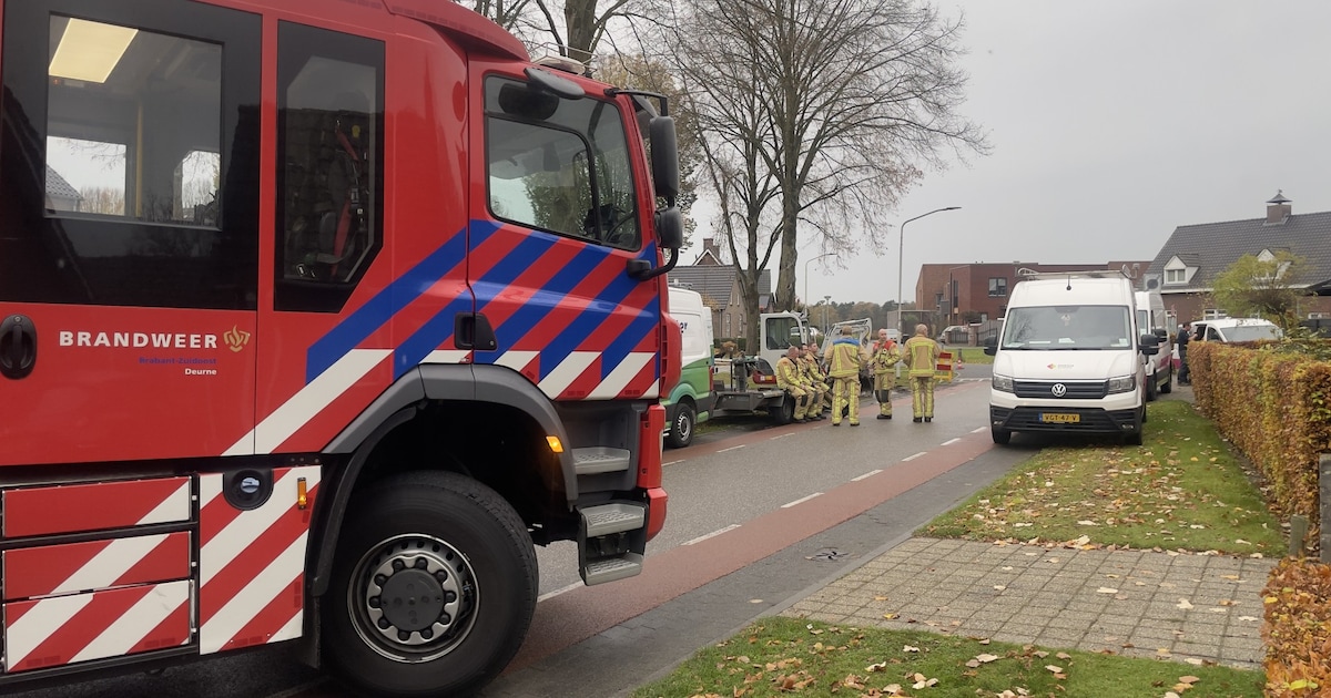 Gasleiding geraakt tijdens graafwerkzaamheden in Liessel: weg tijdelijk afgesloten