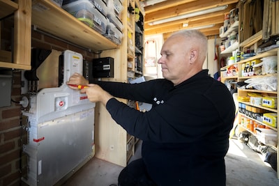 Zonnepanelen haast onverkoopbaar, dus zetten bedrijven in op de thuisbatterij: 'Terugverdientijd is lang'