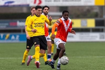 Dit zijn de uitslagen, doelpuntenmakers en wedstrijdverslagen van het amateurvoetbal op zondag
