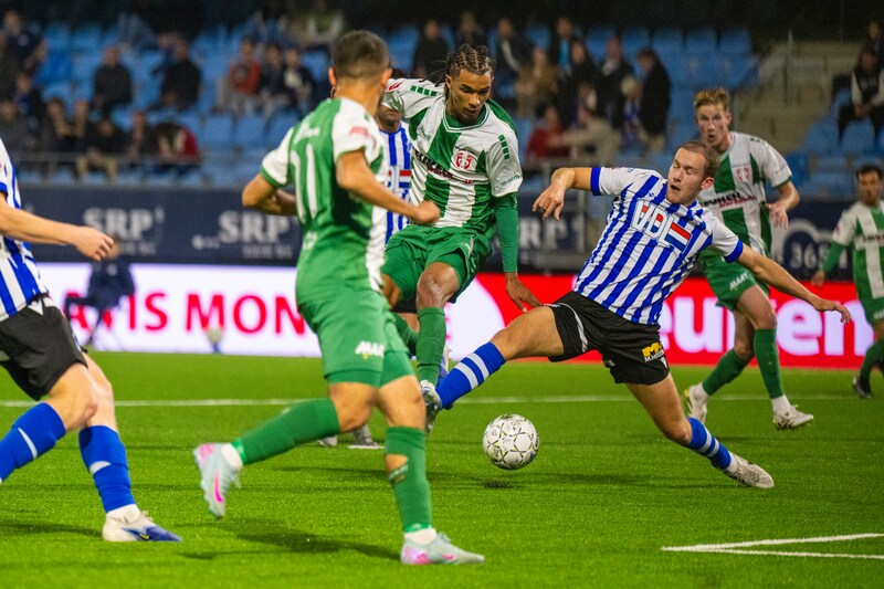 FC Eindhoven neemt per direct afscheid van Siem de Moes: ‘Konden niet ...