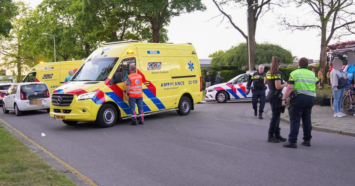 Wielrenner ernstig gewond bij botsing met auto in Someren