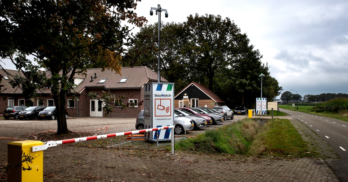 bezoek-de-opvanglocatie-voor-asielzoekers-in-liessel-tijdens-burendag