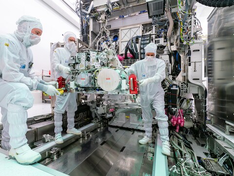 Assemblage van een chipmachine van ASML.