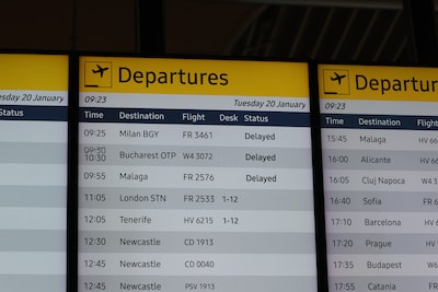 Mist zorgde voor problemen op Eindhoven Airport: vluchten omgeleid en vertraagd