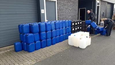 Er lagen spullen om 1,9 miljoen xtc-pillen te maken, lange celstraf geëist voor ‘medewerker’