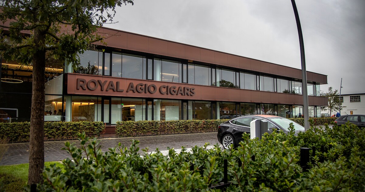 Werknemers Belgische fabriek Agio Cigars in staking
