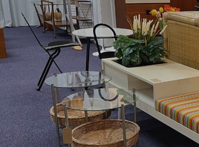 Oker opent showroom in Vintage Warehouse aan Leenderweg