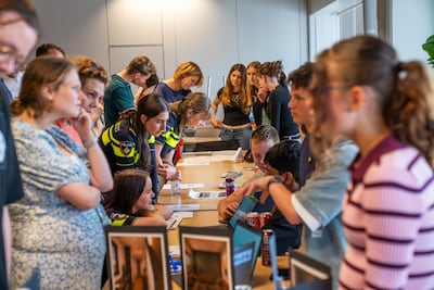 Hoe ziet de politie van de toekomst eruit? Deze brugklassers weten het wel