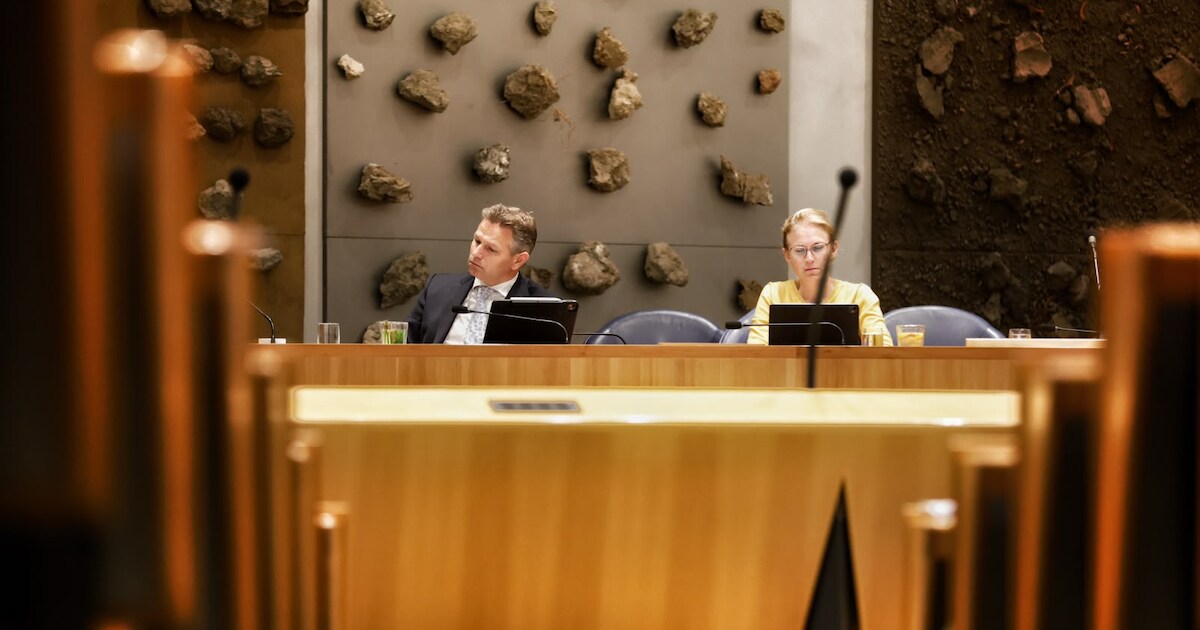 Kabinet blijft vaag over toekomst Moerdijk in ‘onbevredigend’ debat: ‘Het is een ingewikkelde puzzel