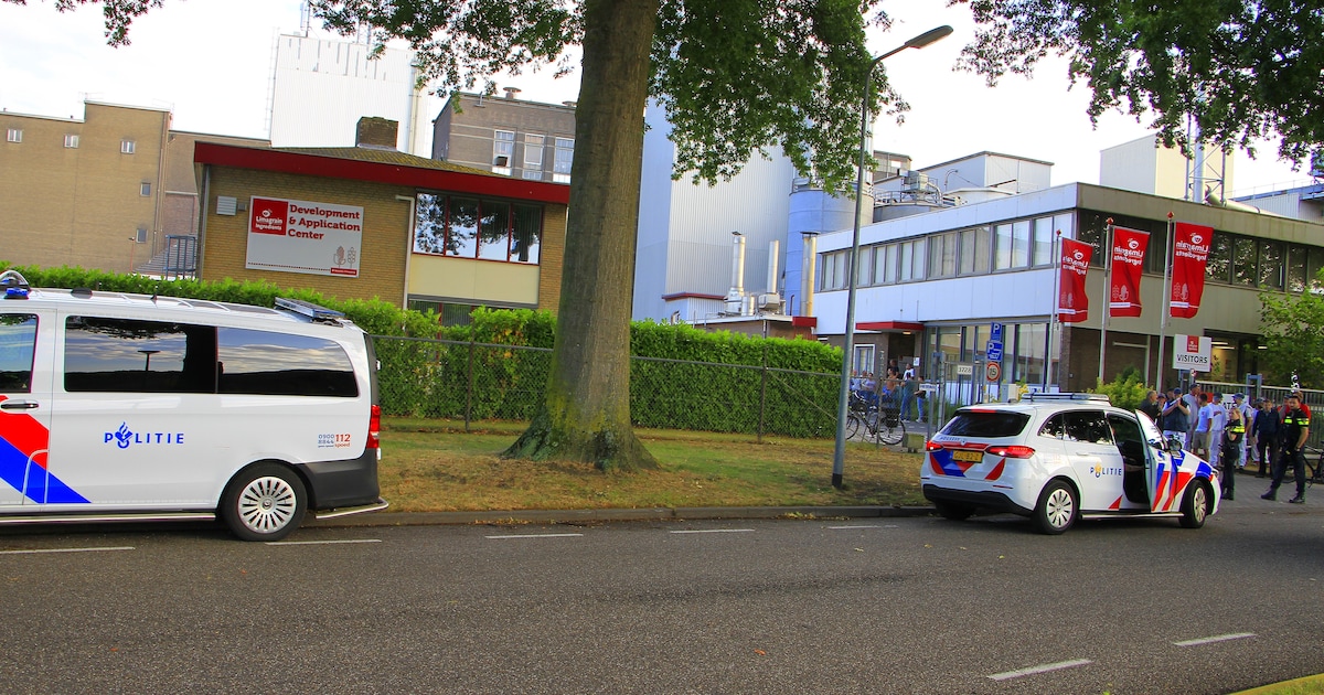 Brand in kelder van industriegebouw op Straevenweg in Weert