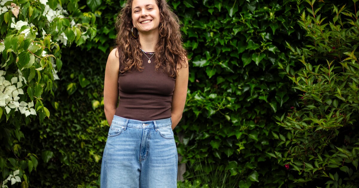 Zelf verslingerd aan historie roept Imke (25) jongeren op: ‘Duik eens wat vaker in de geschiedenis’