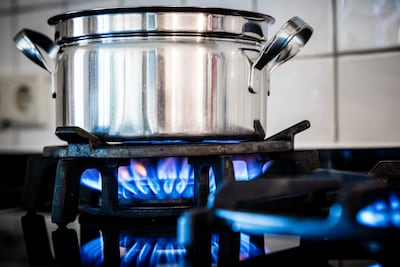 Essent verhoogt tarieven en slaat zelf alarm: ‘Als overheid niets doet, komen middeninkomens in energiearmoede’