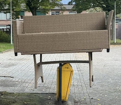 Burgemeester van Goirle stuit op bizarre vondst in zijn buurt: ‘Asociaal’