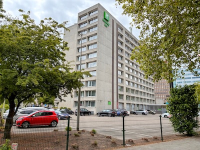 Oppositie in Eindhovense raad haalt besluit over terrein Holiday Inn van agenda: eerst debat over Kn