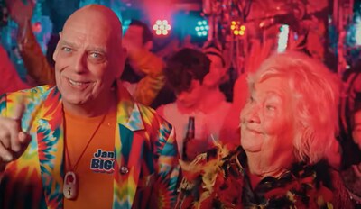 Carnavalsplaat van Jan Biggel roept felle reacties op: ‘Mun zakske zit weer vol’, grappig of ongepas