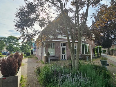 Markant café De Doelen in Waalre verdwijnt na bijna 200 jaar: hier komen woningen en een brasserie voor terug