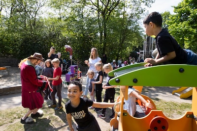 Lezer Paul roept op: ‘Bedrijven doneer zodat schoolreisjes door kunnen gaan’