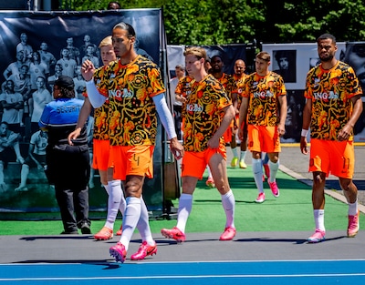 Oranje met Dumfries en Summerville tegen Oezbekistan: dit is