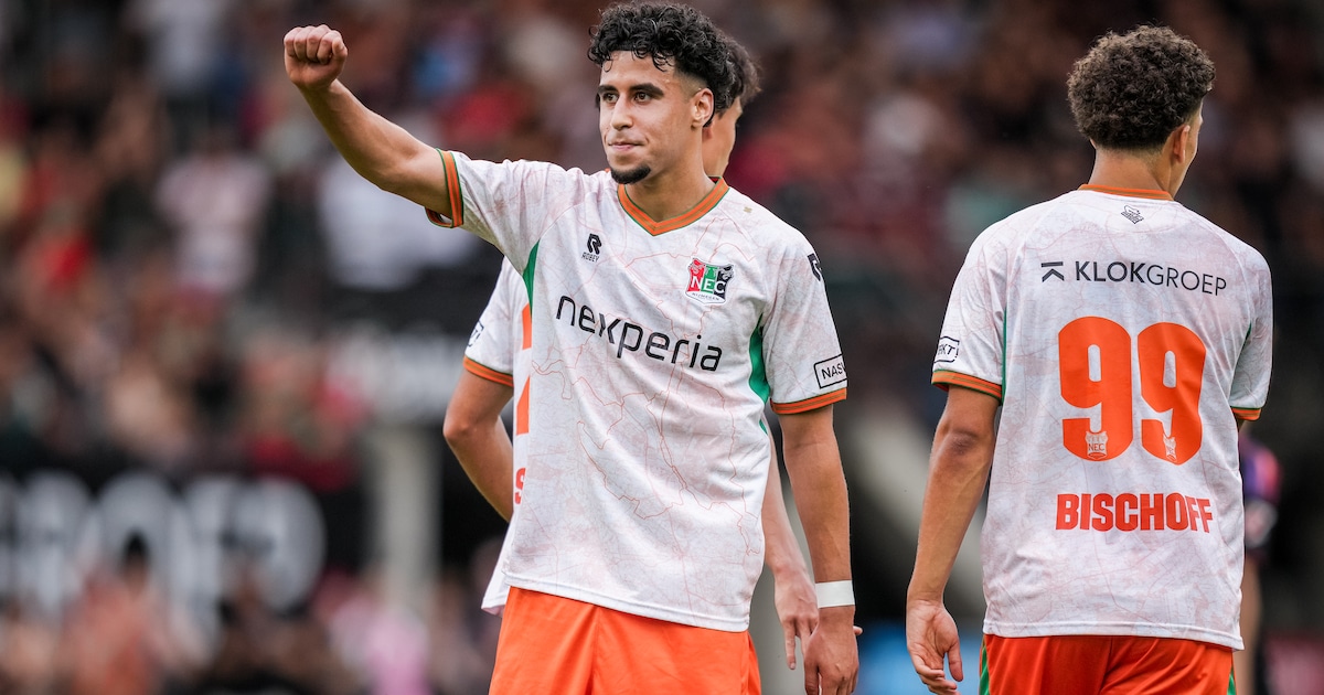 PSV haalt Sami Ouaissa voor vijf jaar naar Eindhoven (en er wordt nog ...