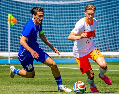 LIVE Oranje | Oranje op zoek naar tweede goal tegen Oezbekis