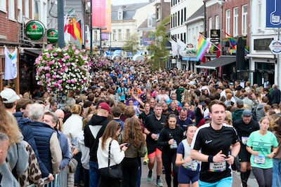 De Marathon van Eindhoven in beeld: bekijk de mooiste foto’s