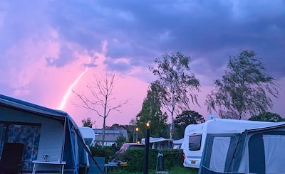 LIVE Hitte in Brabant | Code geel door hitte en onweer in de avond: dit staat Brabanders deze warme 