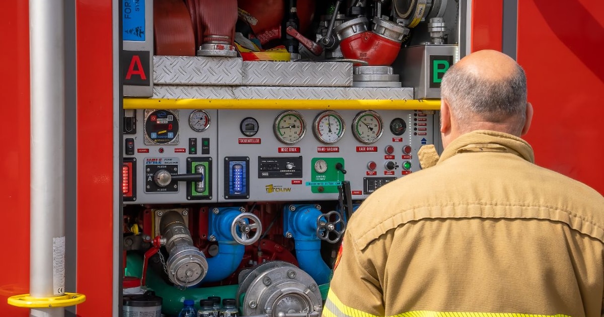 Brand bij een agrarisch bedrijf op Boonhof in Neerkant | Foto