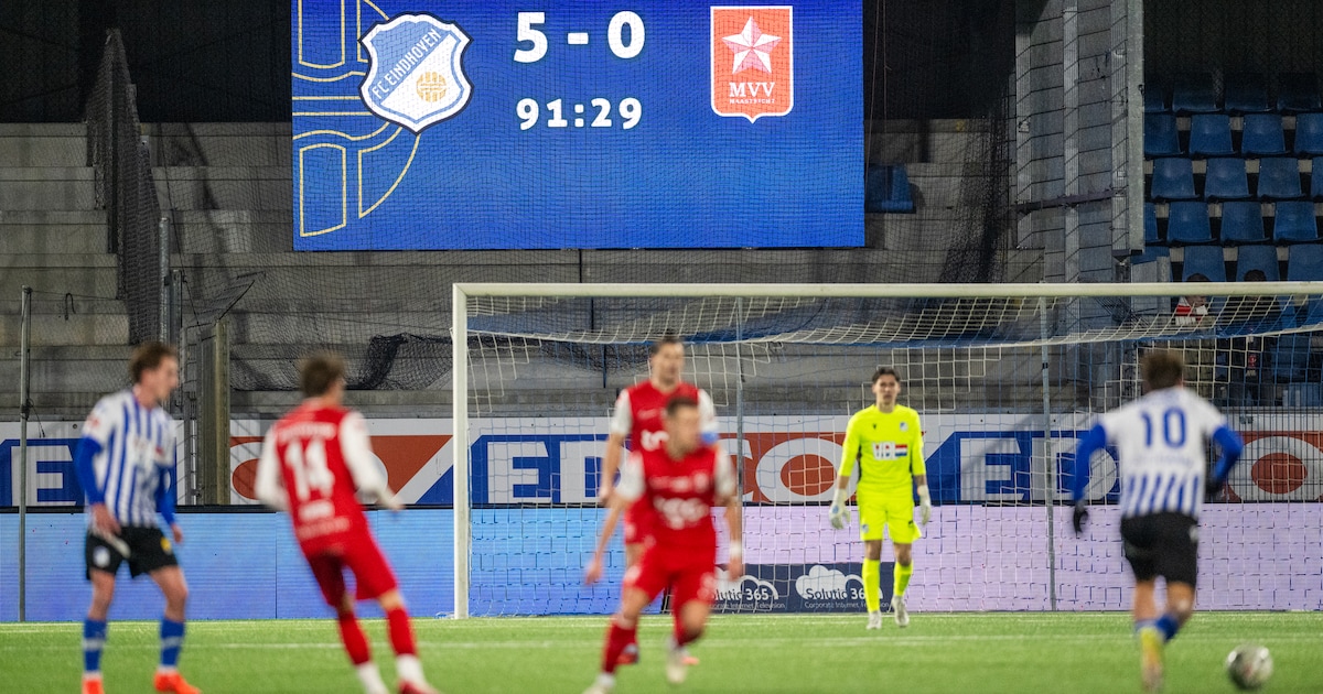 de-flow-is-terug-bij-dominerend-fc-eindhoven-ik-heb-vandaag-van