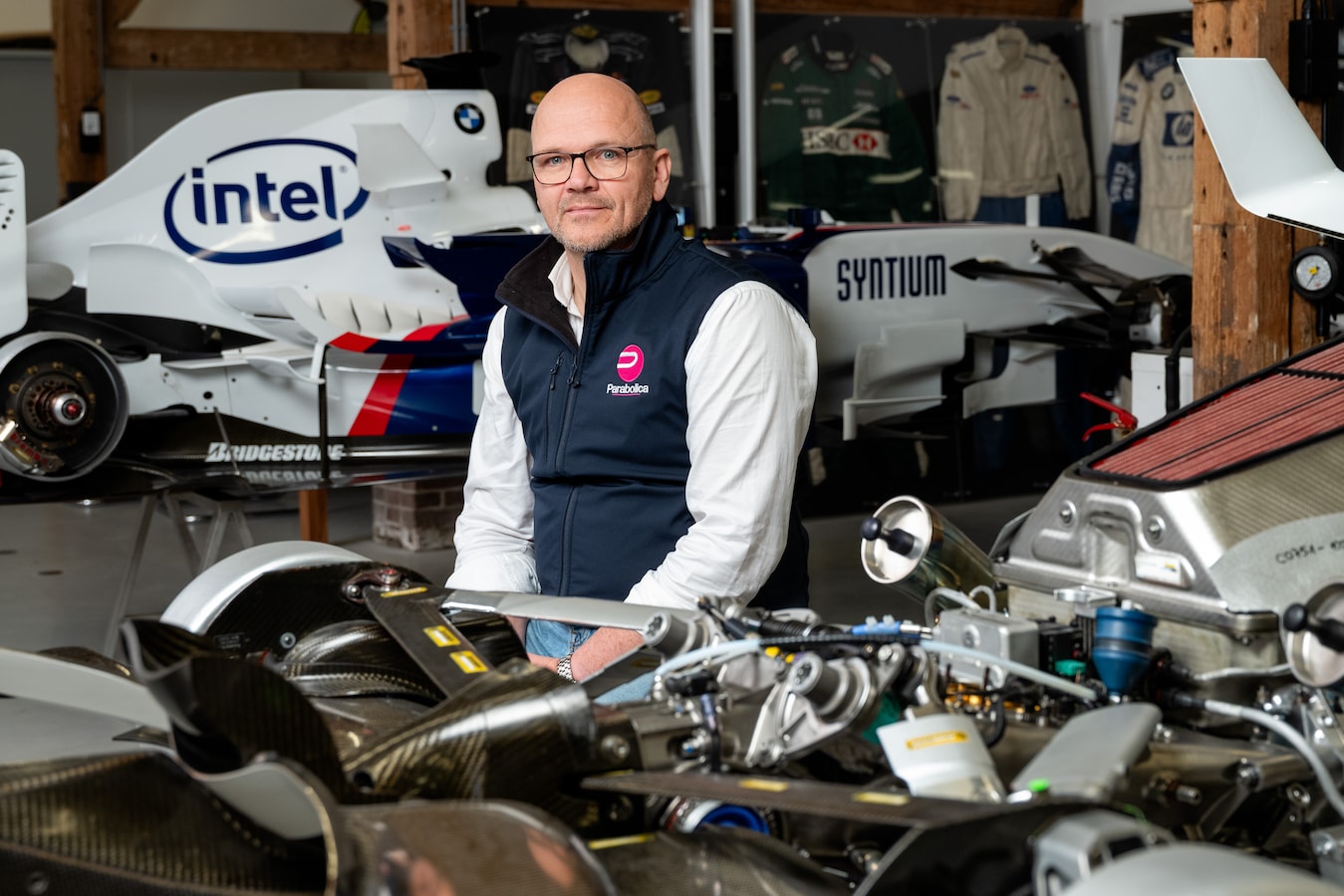 Oud-Ferrari-engineer over F1-crisis: 'Regels dwingen coureurs onder de ...