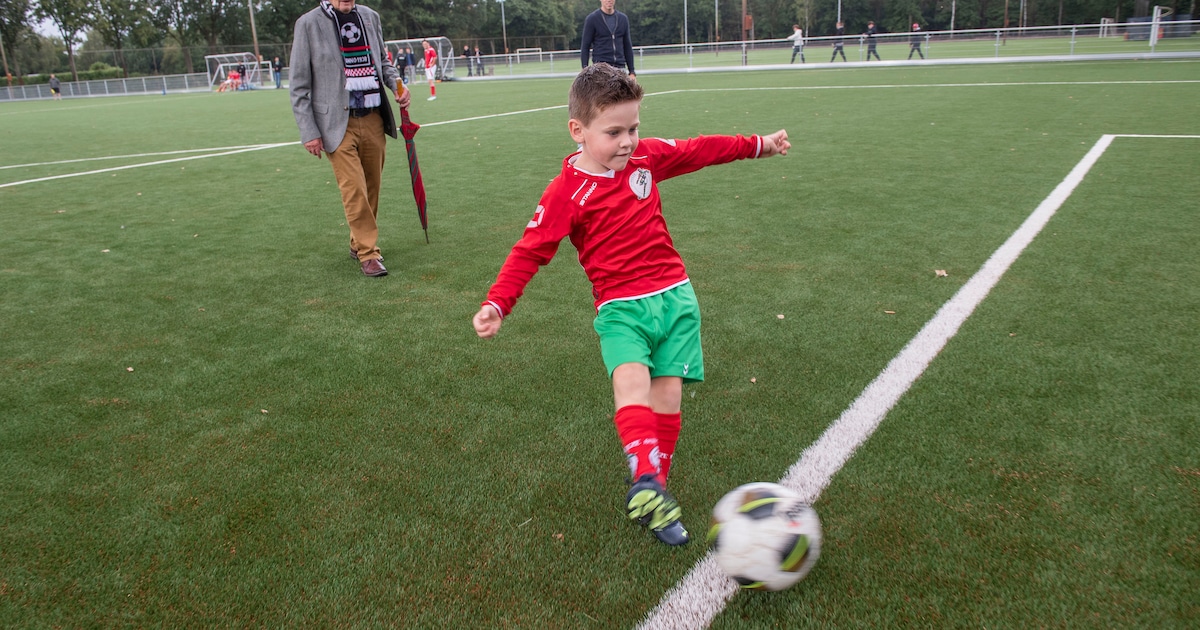 Gezamenlijk clubhuis RKSV Heeze en Hockey Heeze weer in beeld; kosten 2,25 miljoen euro