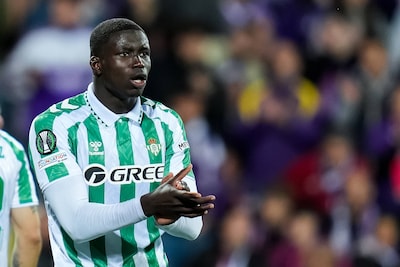 Het schiet maar niet op met PSV en Nobel Mendy: begeerde speler wil onderhand door