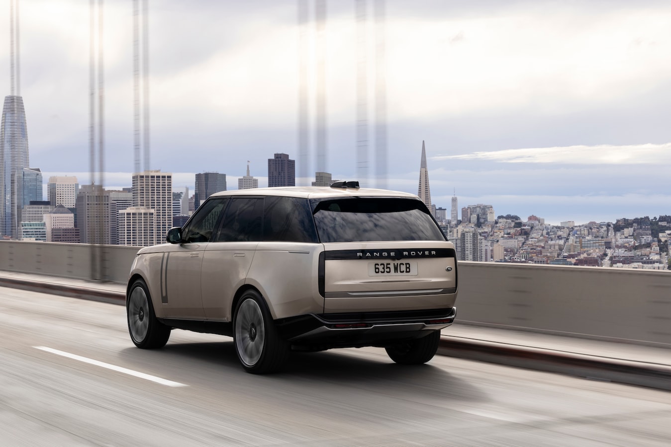Alles is reusachtig aan de nieuwe Range Rover (ook zijn prijs) | Foto ...