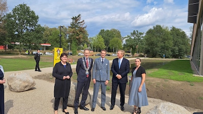 Koning maakt Museumpark Vonk officieel en duikt in het verleden van Eindhoven