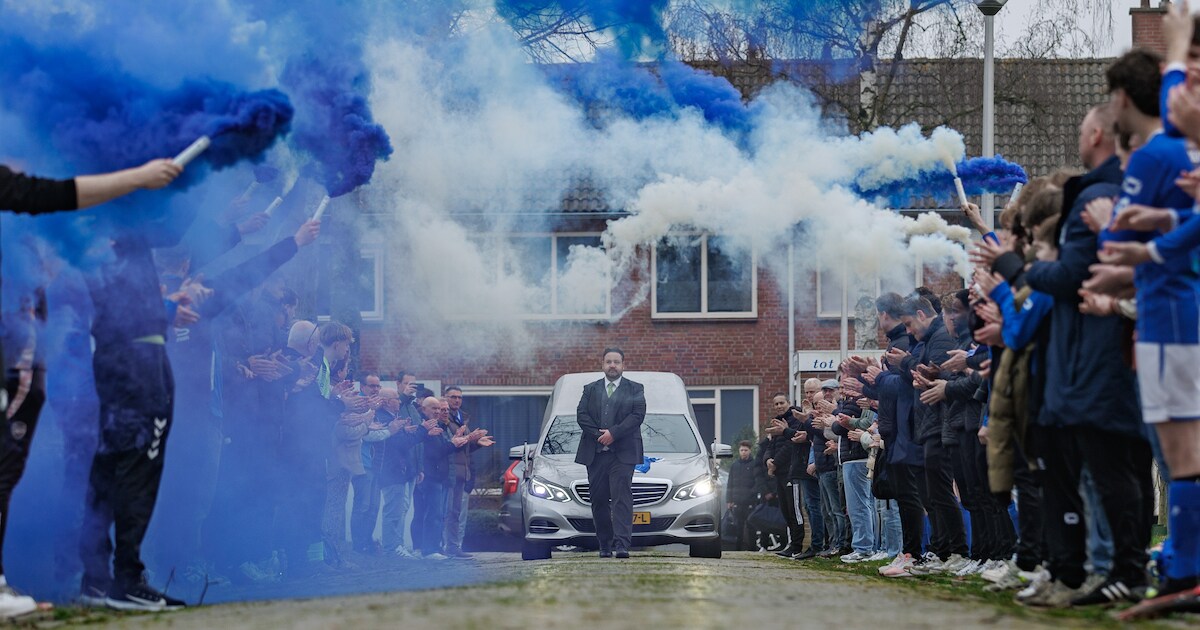 Afscheid van ‘echte blauwwitter’ Sjef Dam: ‘Hopelijk ligt er daarboven ...